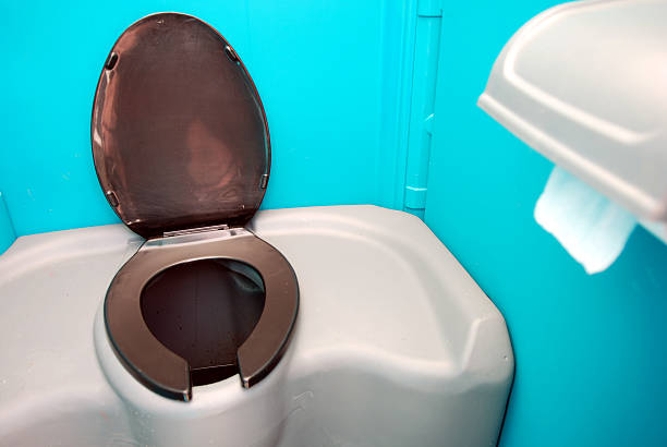 Best Porta potty delivery and setup  in Avilla, IN